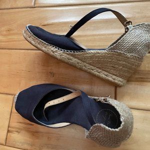 navy wedges